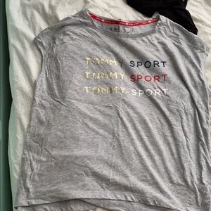 tommy hilfiger t-shirt